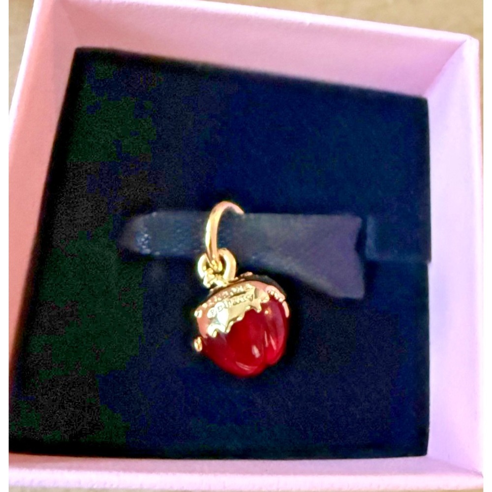 2026 Disney Parks Pandora Snow White Poison Apple Evil Queen Dangle NEW